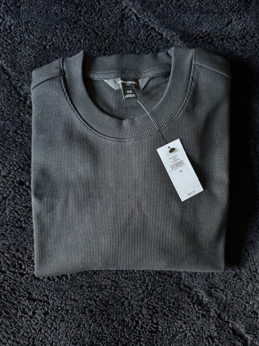 Banana Republic Black Ribbed Top. Men's Sz XS. Brand New W/Tags.